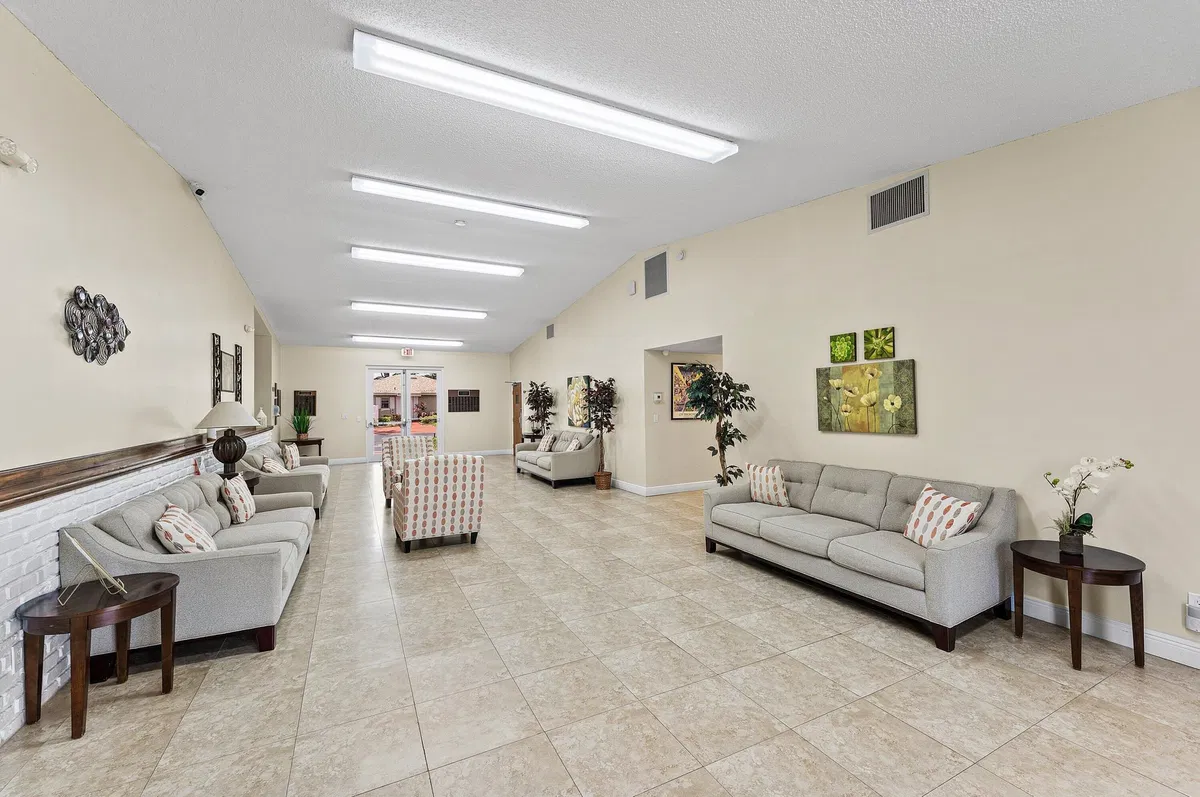 Residence photo 28