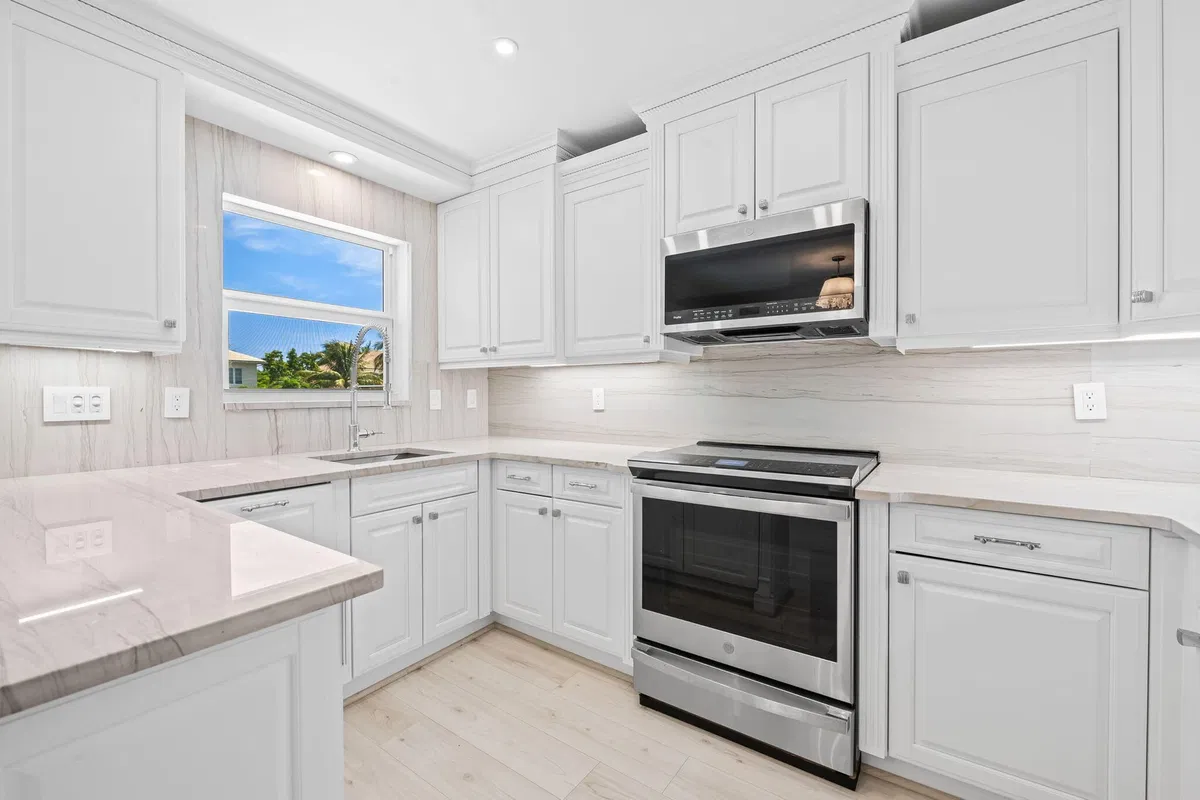 Bel Lido Unit C photo 7