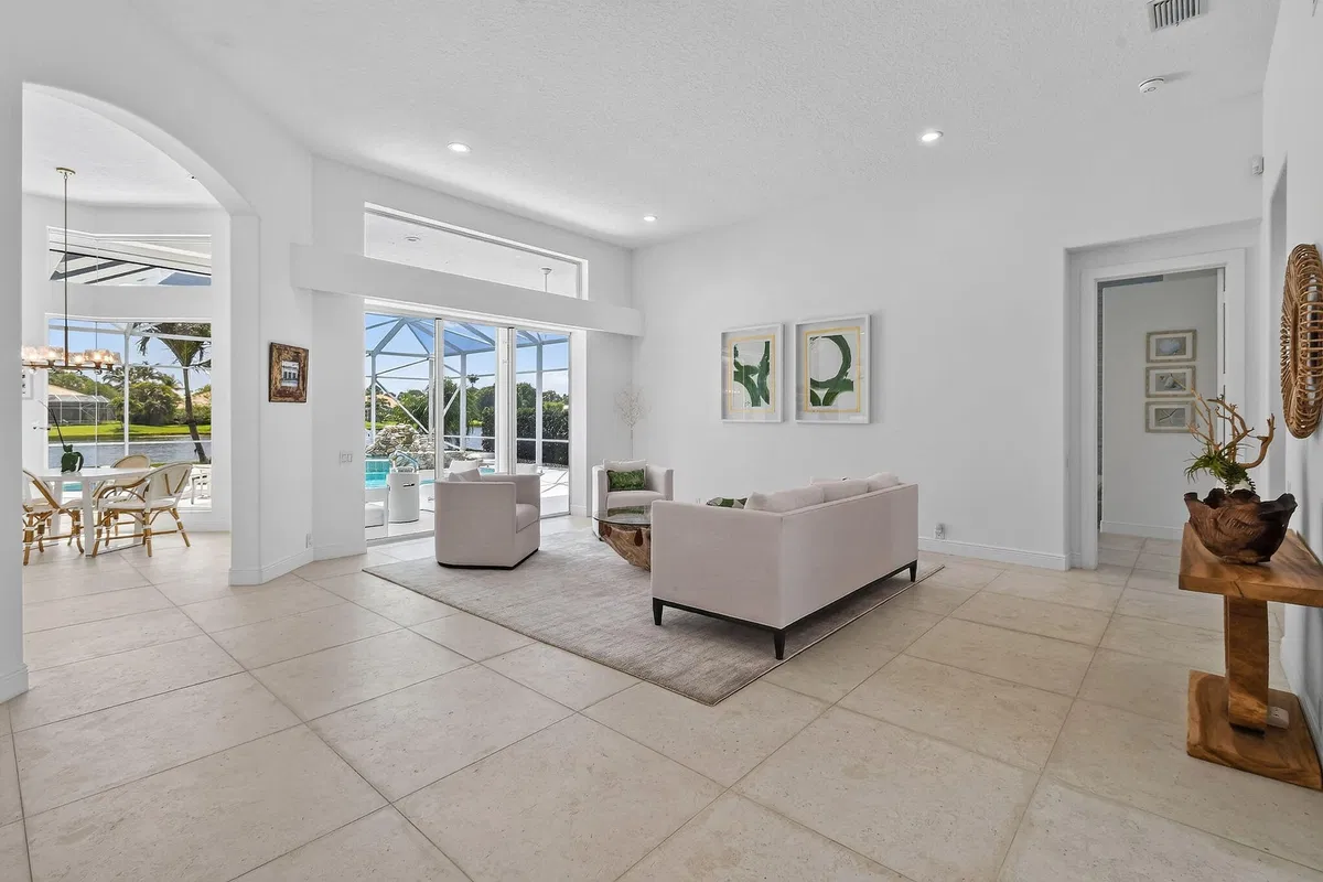 Residence photo 10