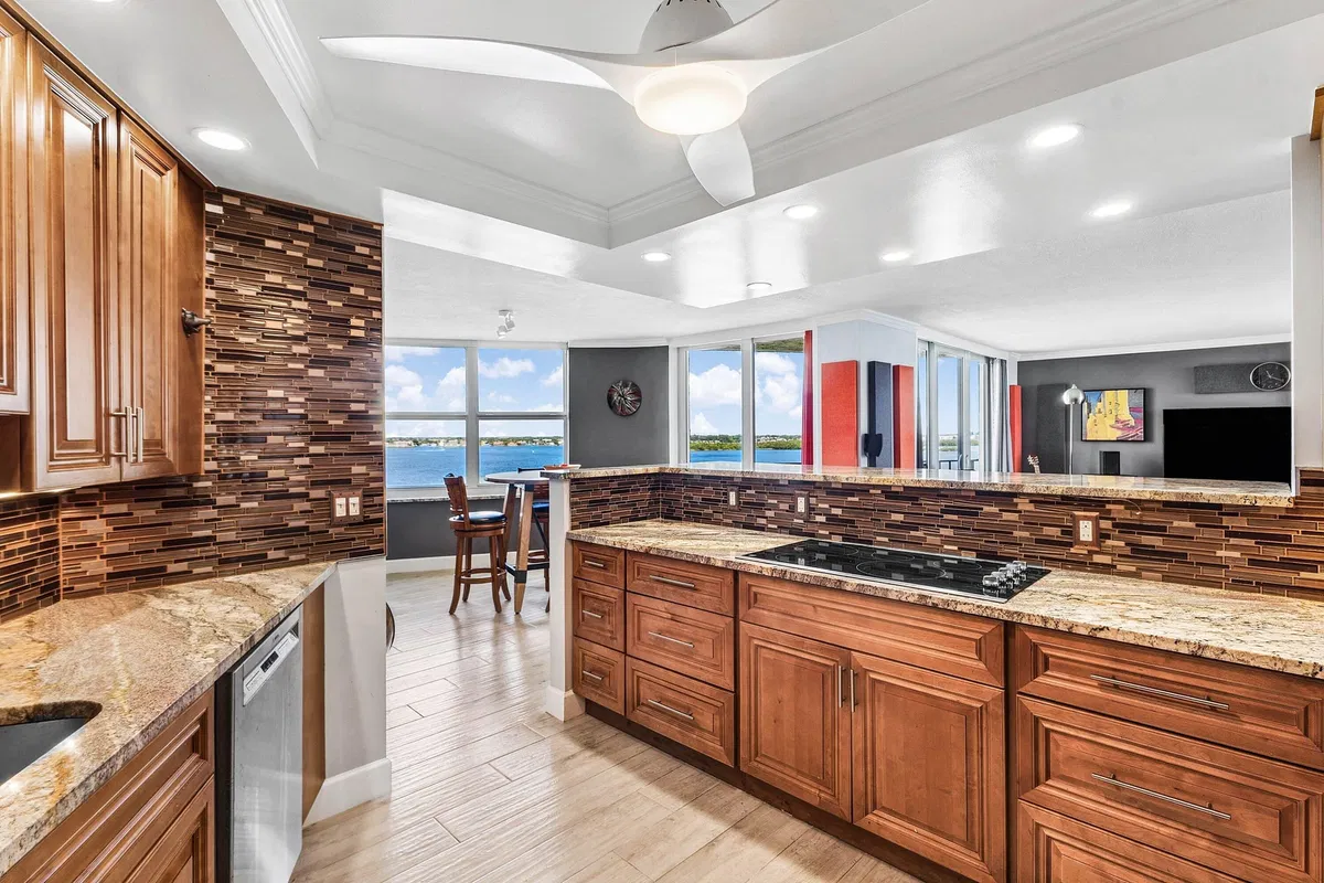 Harbour Point Singer Island Unit 905 photo 10
