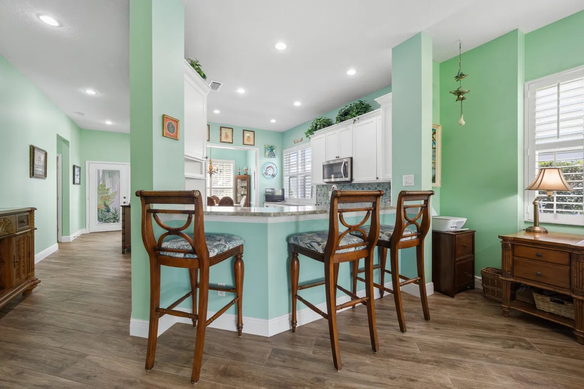 Monarch Country Club Residence photo 19
