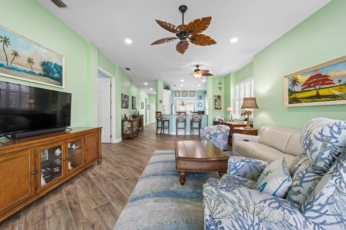 Monarch Country Club Residence photo 25