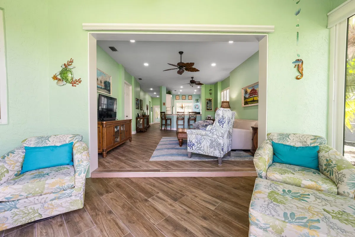 Monarch Country Club Residence photo 52