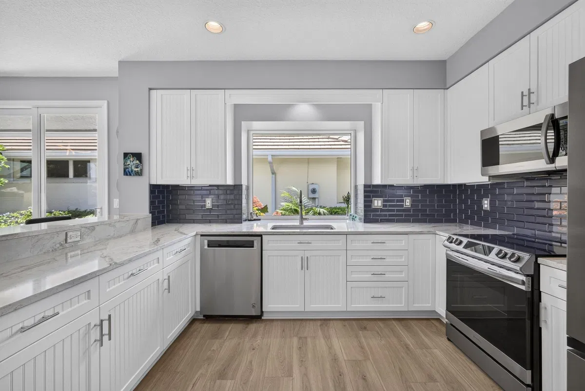 Willoughby Golf Club Residence photo 19