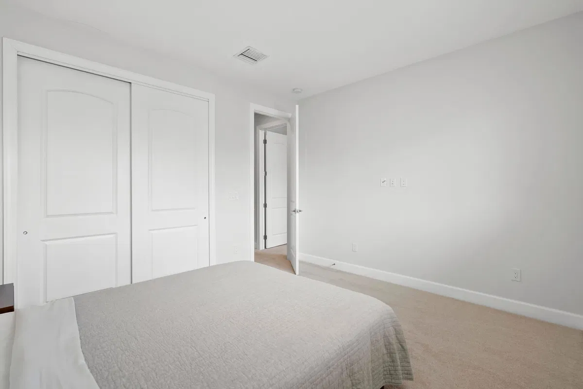 Residence photo 19