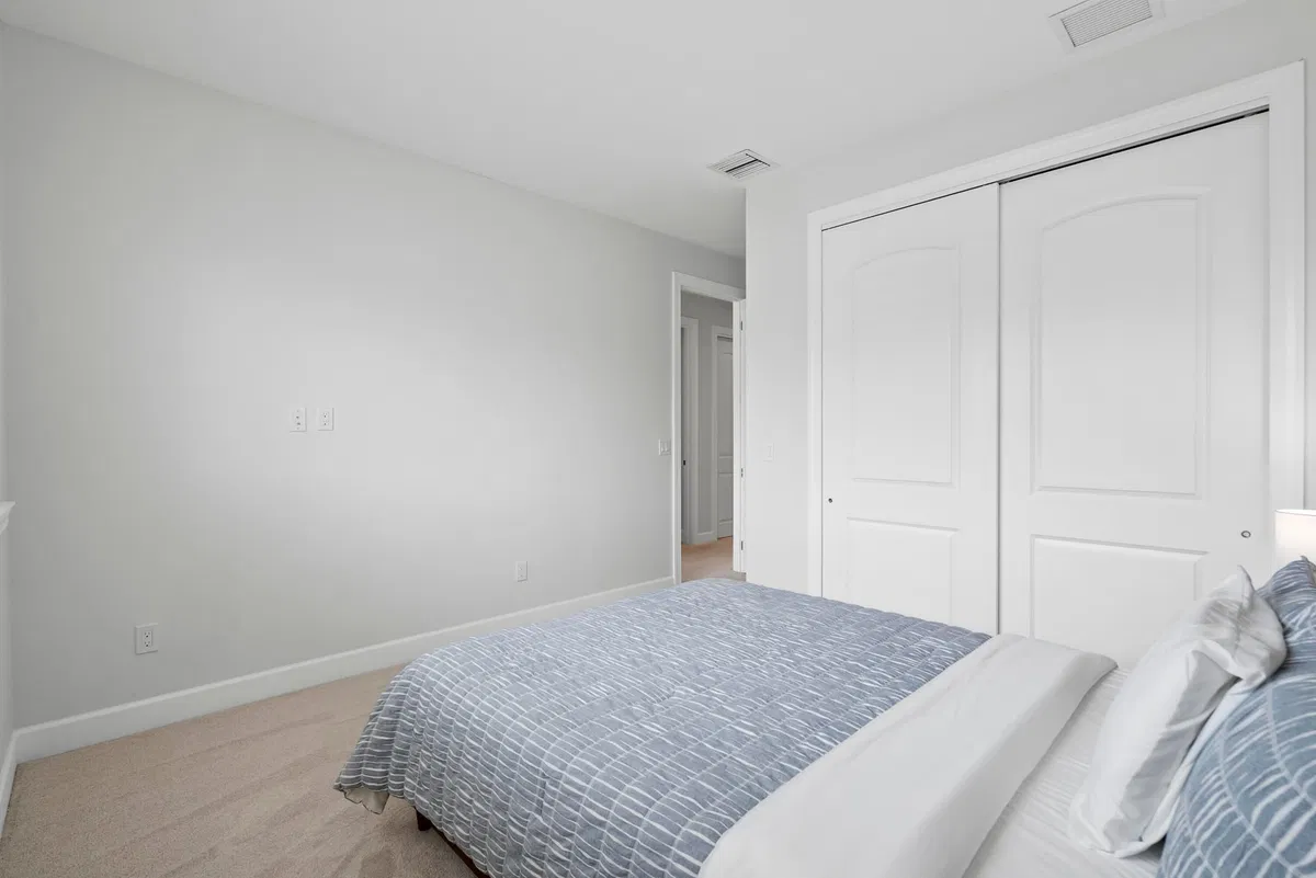 Residence photo 22