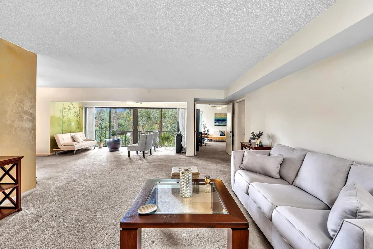 Unit 234 photo 7