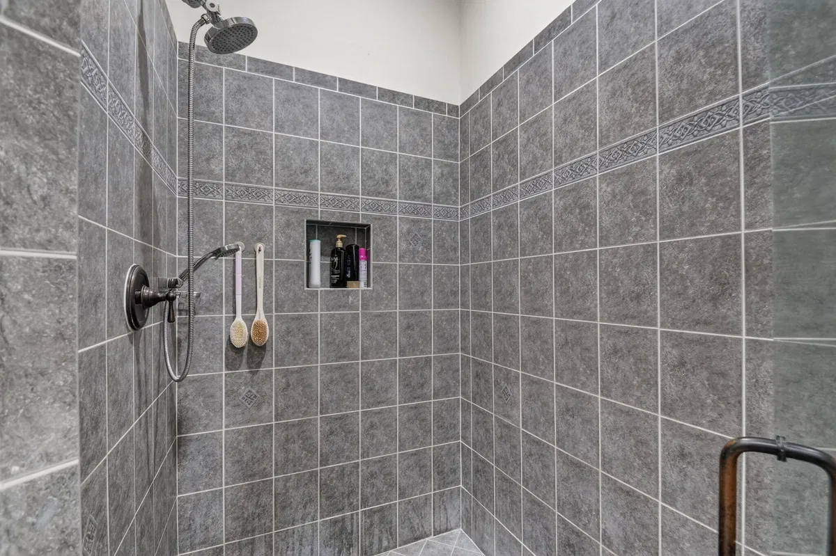  Residence photo 43