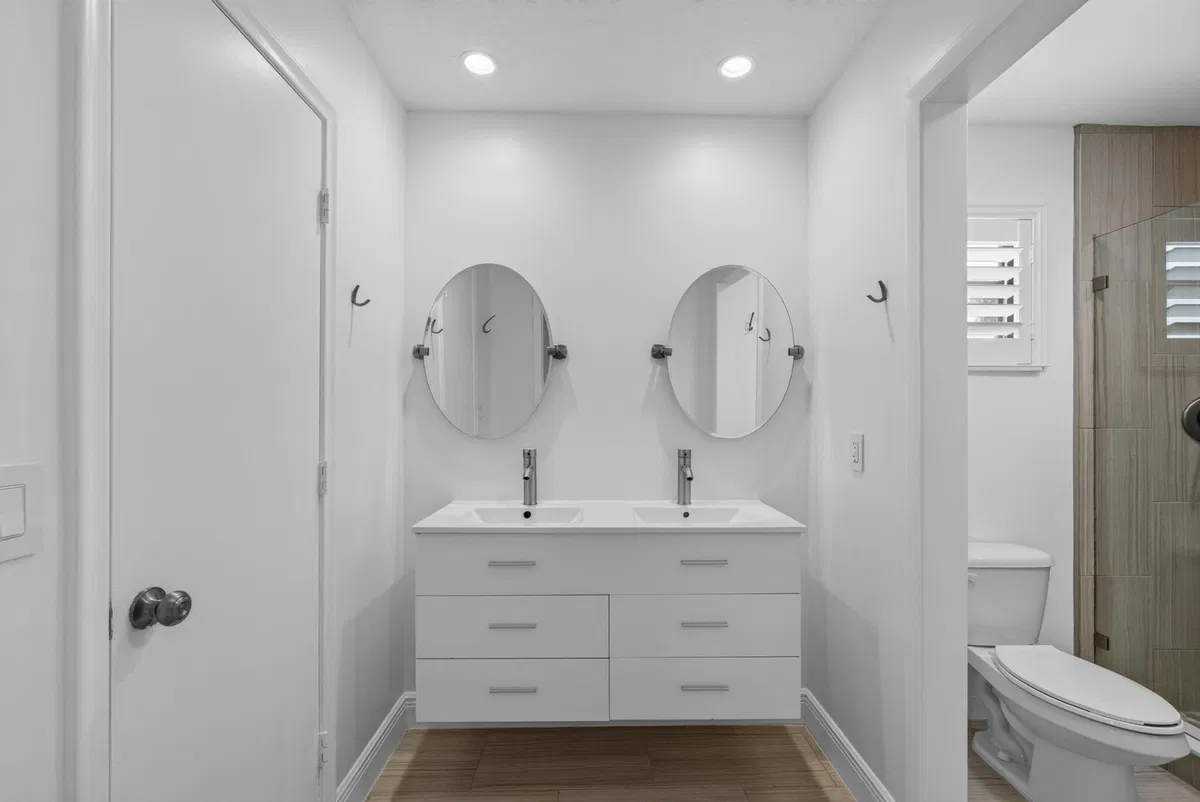 Eastpointe Country Club Residence photo 37