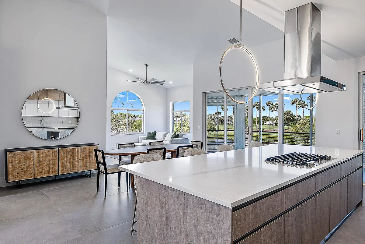 Admirals Cove Residence photo 13