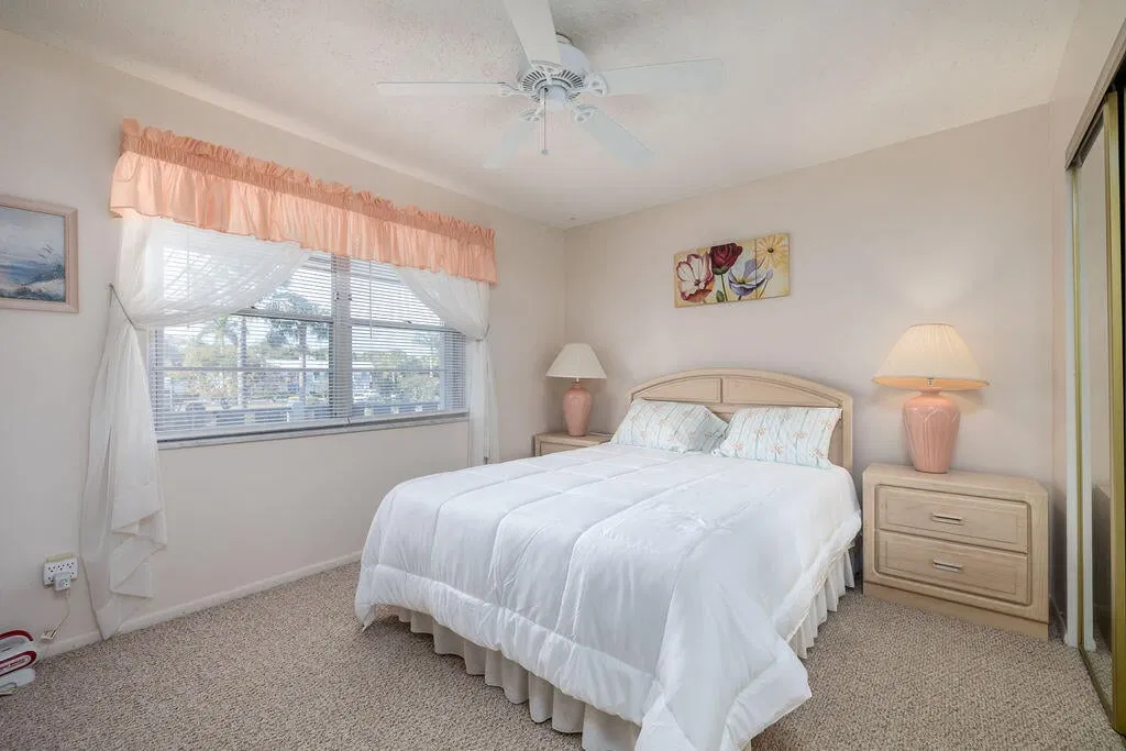Unit 130-8 photo 22