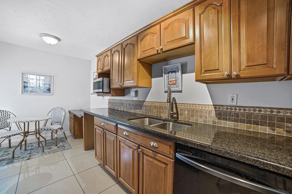Boca Raton Unit 211 photo 10