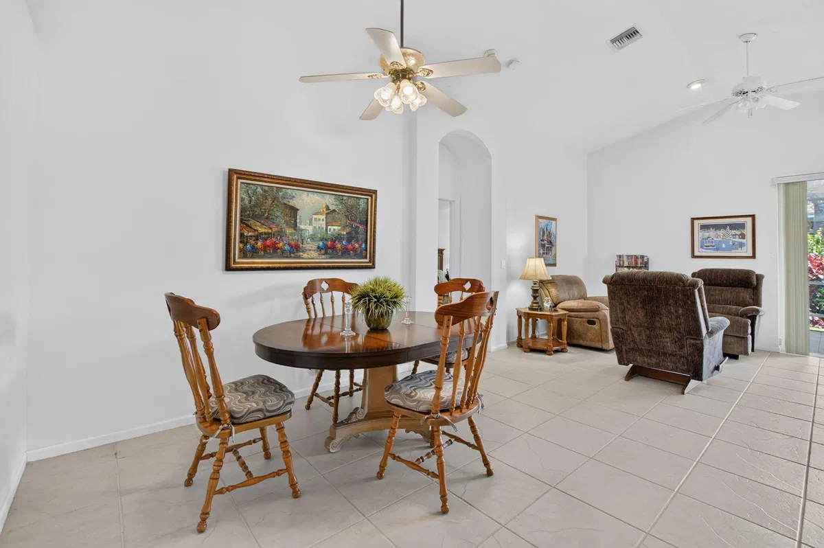 Residence photo 10
