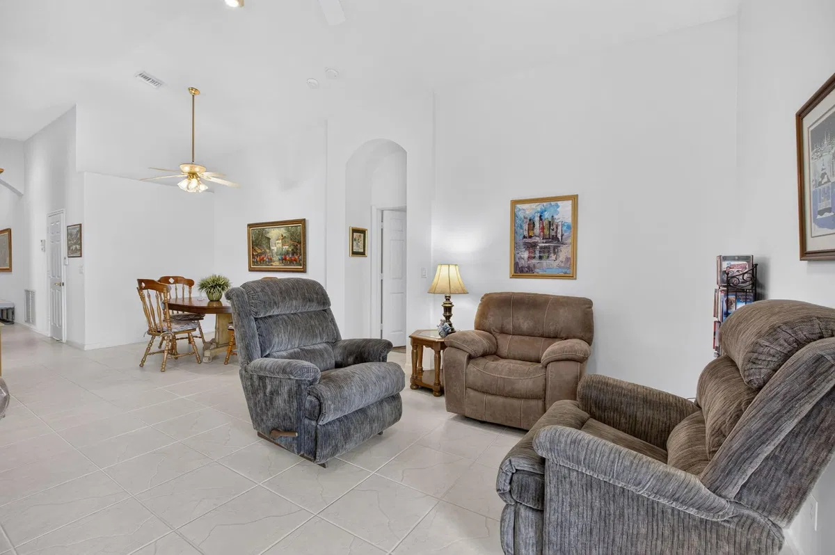 Residence photo 13