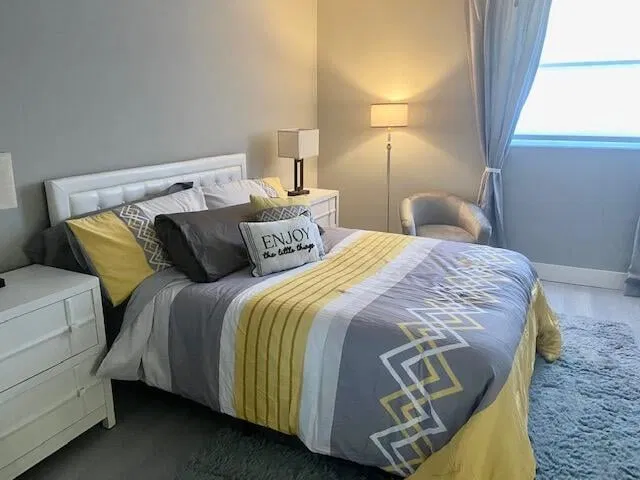 Unit 409 photo 16