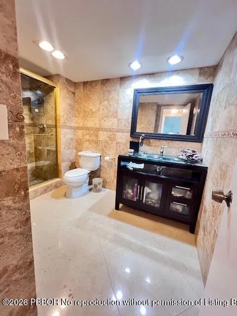 Unit 414 photo 13