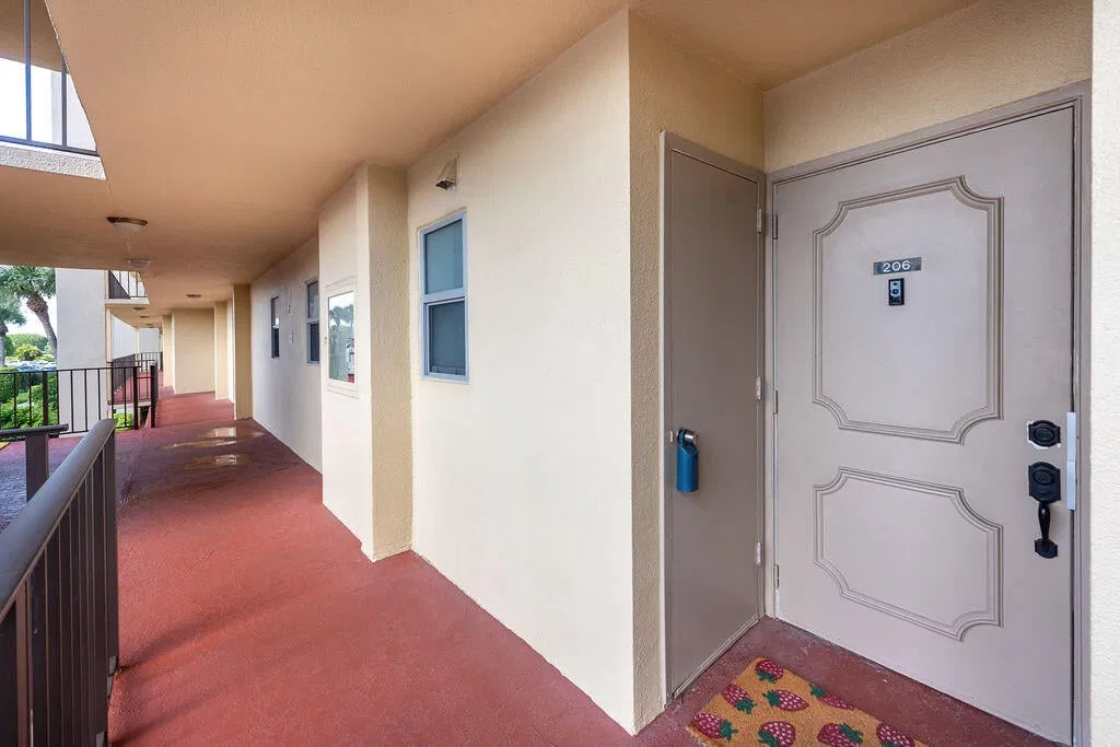 Residence photo 22