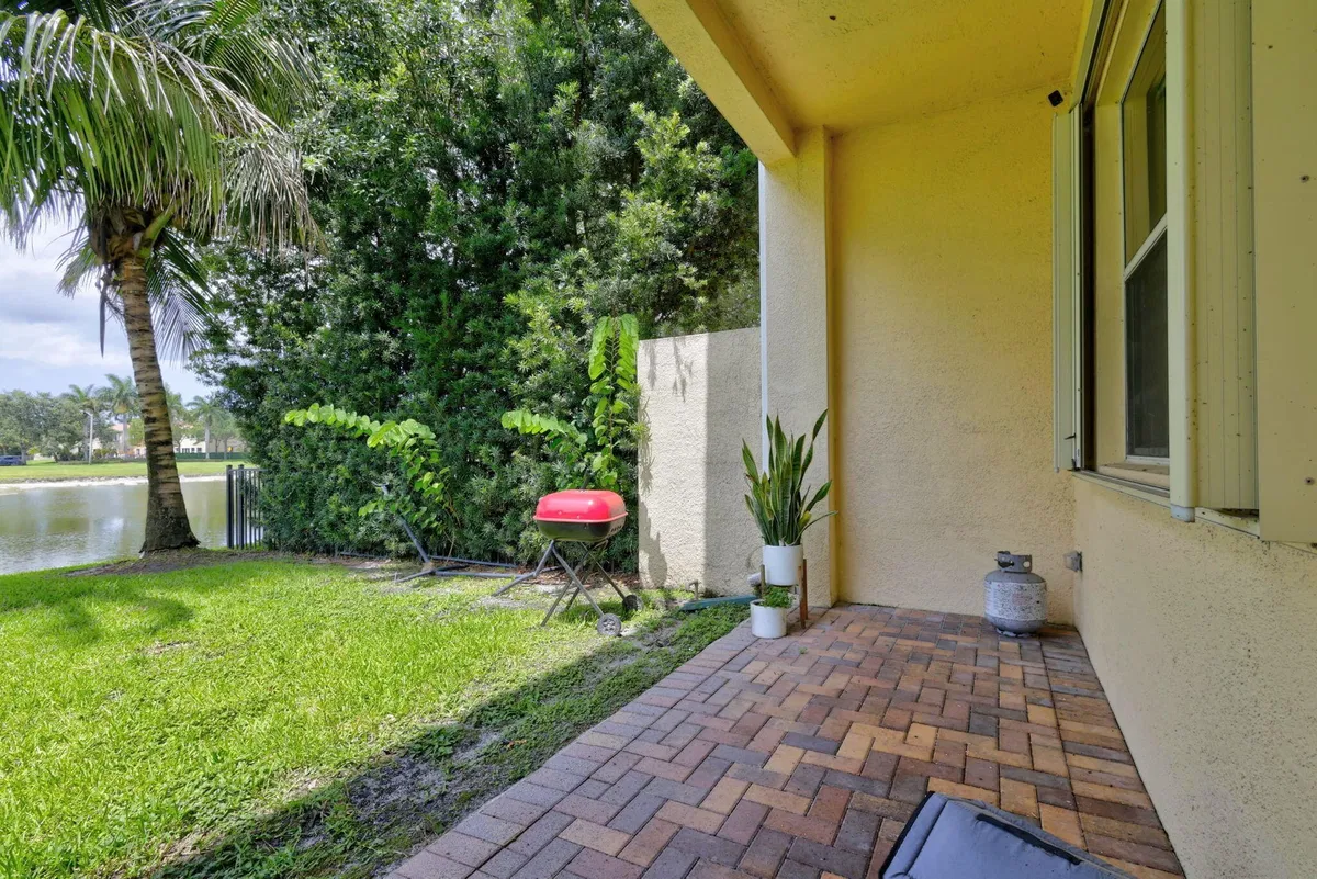 Residence photo 46