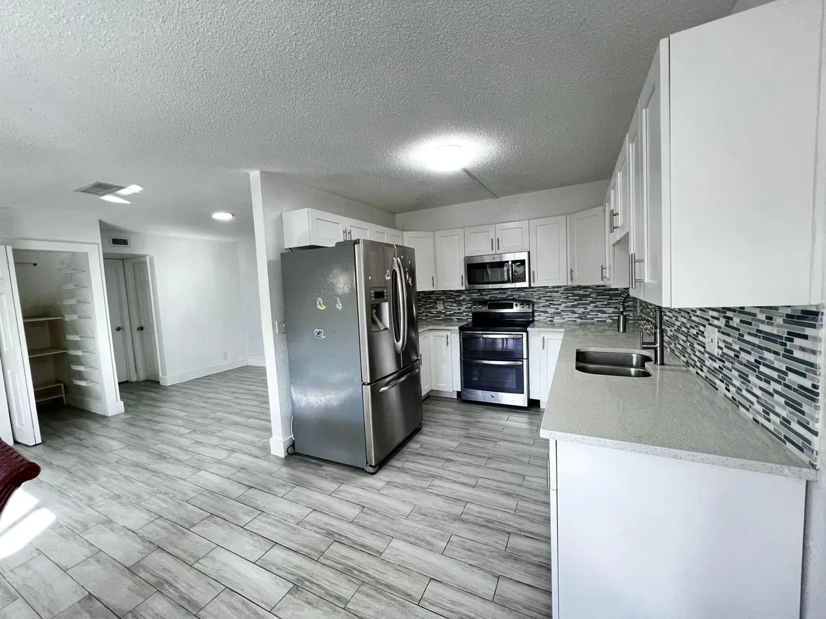 Residence photo 19