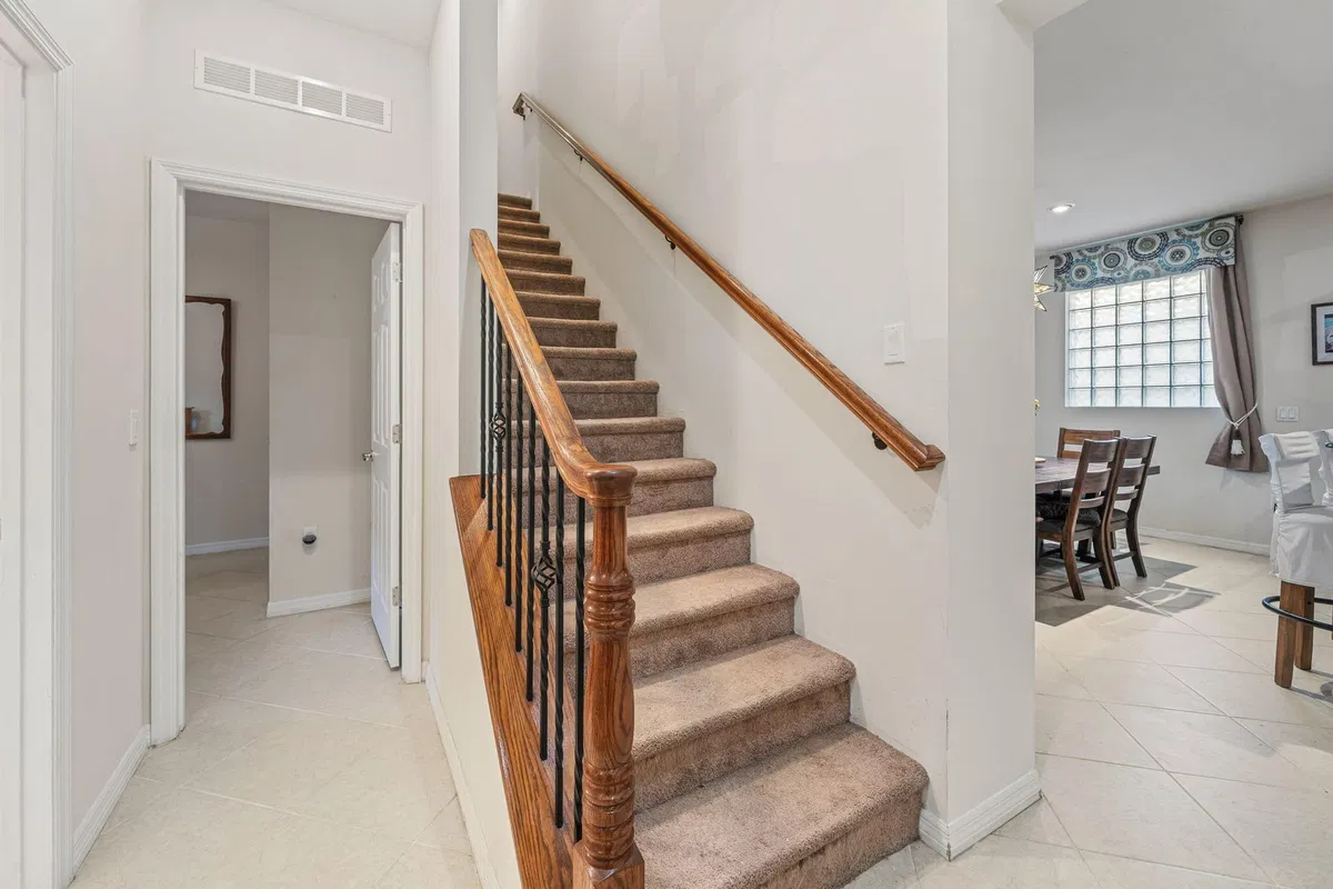  Residence photo 25