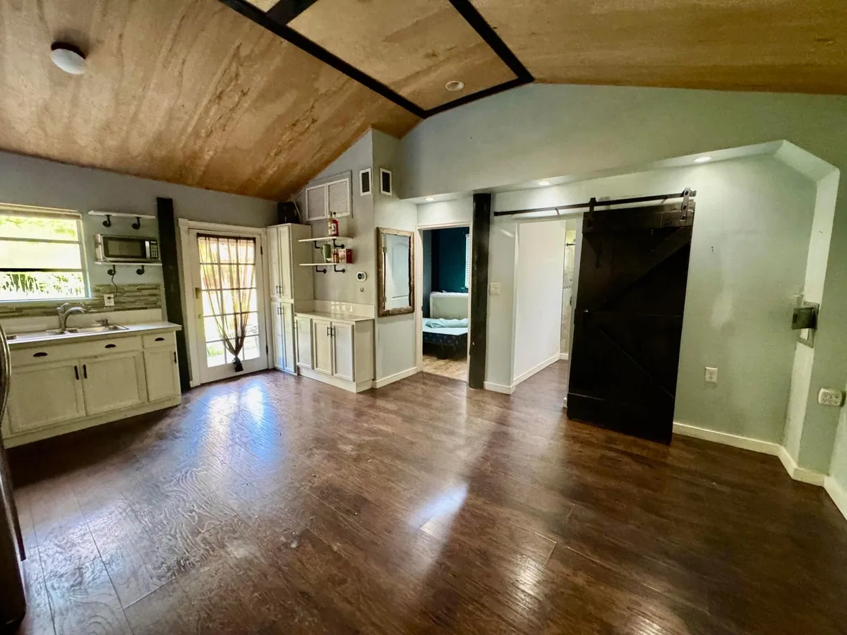 Residence photo 19