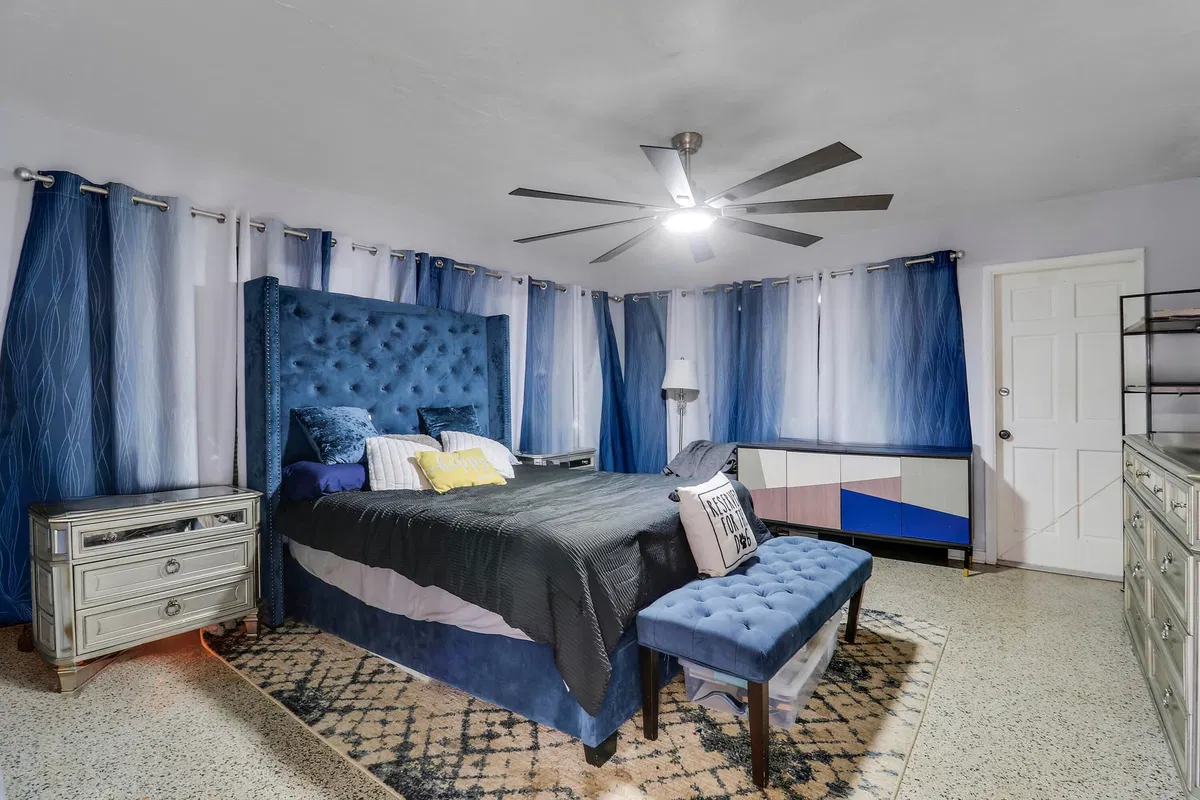 Residence photo 10