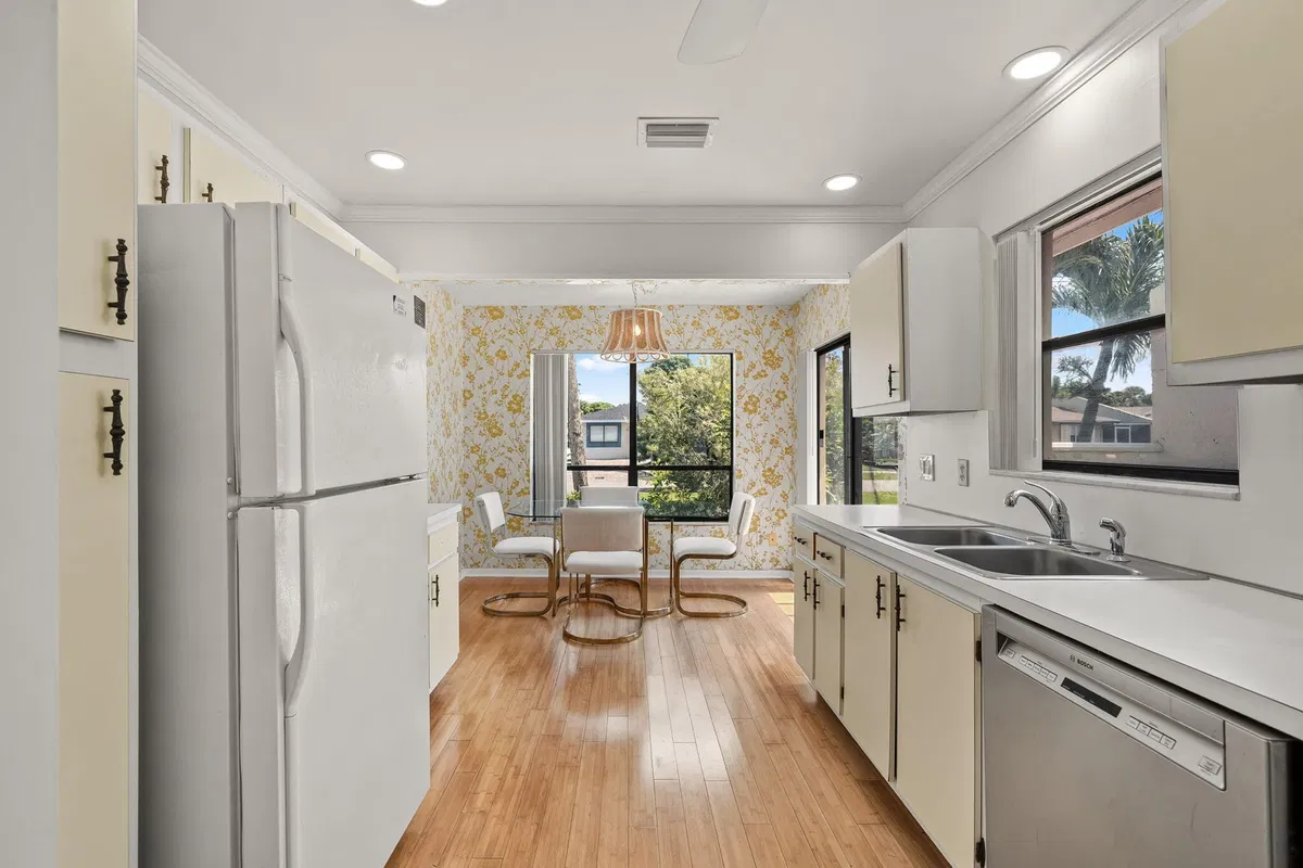 Residence photo 7