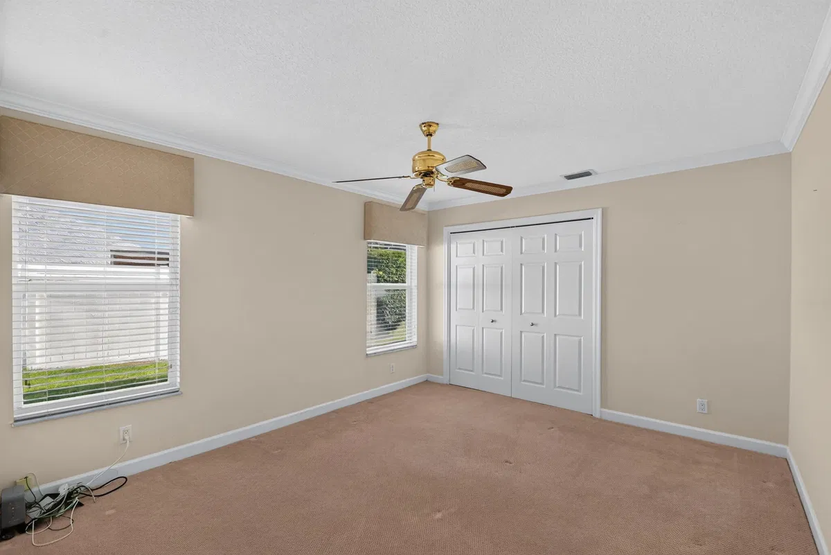 Residence photo 43