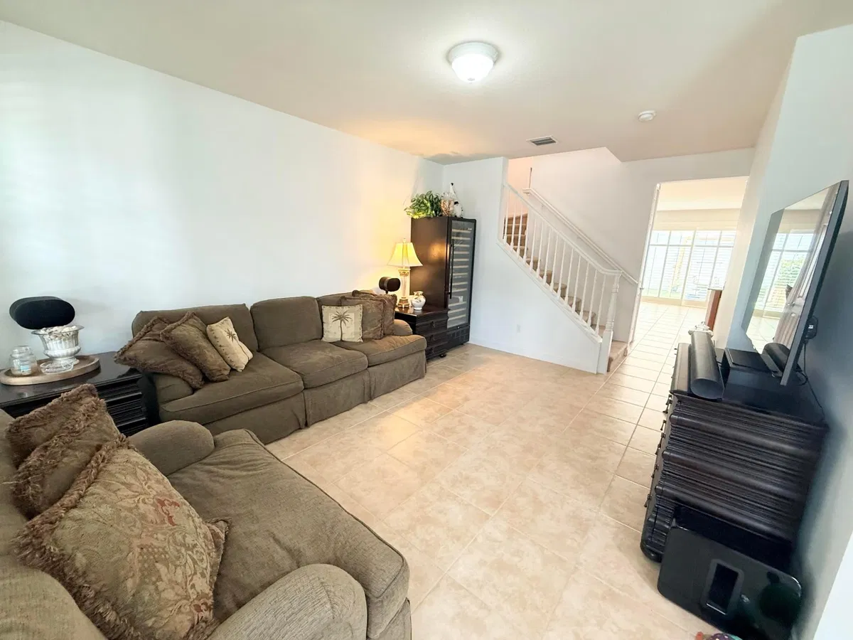Mallory Creek Abacoa Residence photo 10