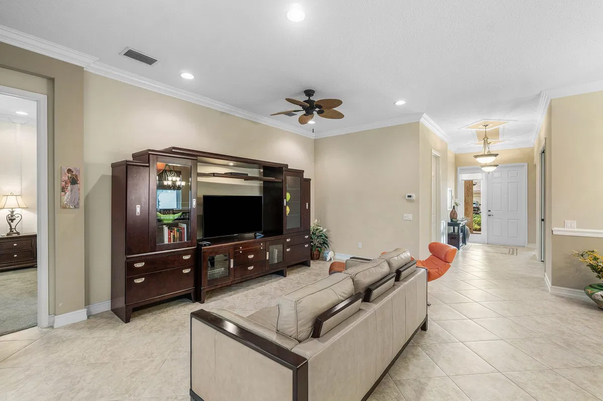 Residence photo 13