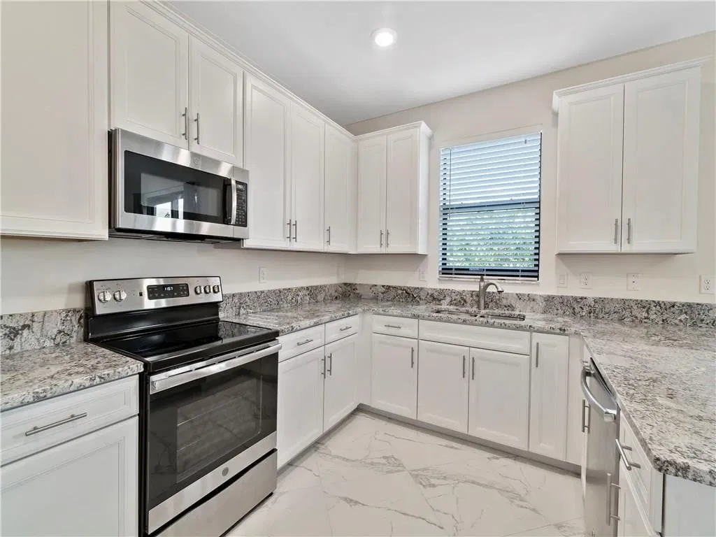  Unit 113 photo 16