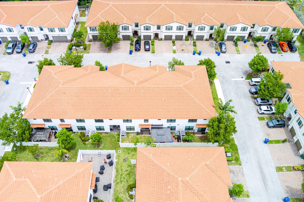 Residence photo 10