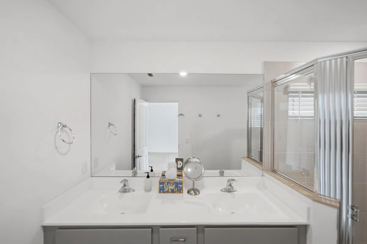  Residence photo 22