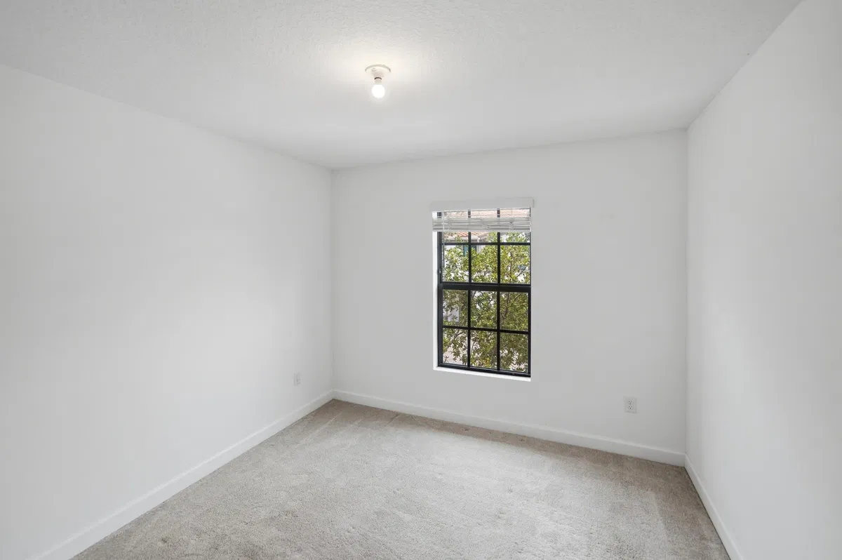  Residence photo 43