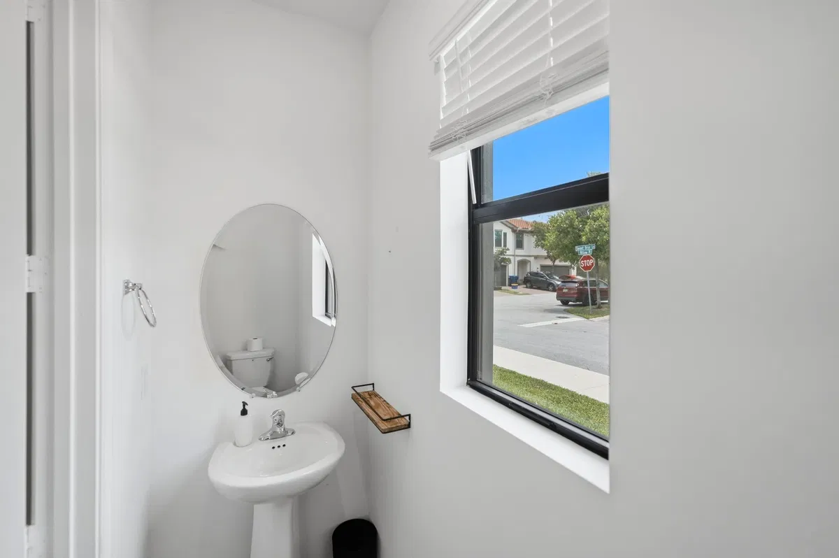  Residence photo 52