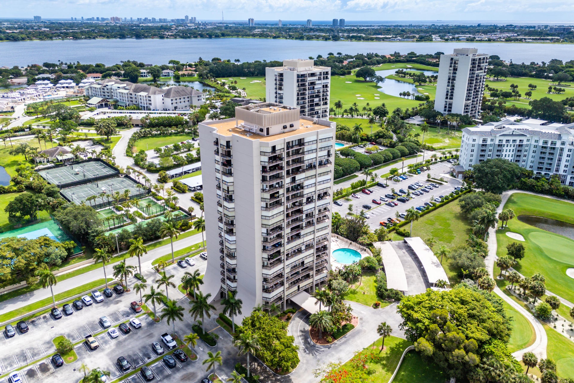 Presidential Place Unit Ph5
