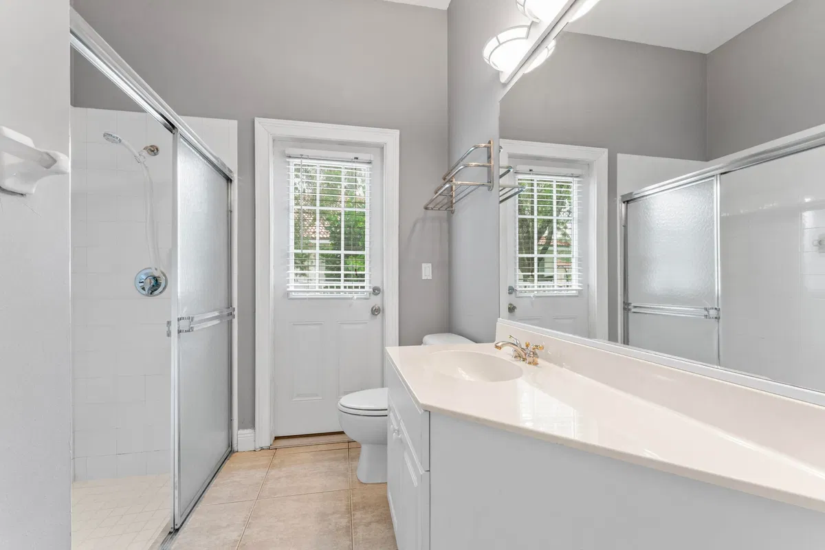Residence photo 28