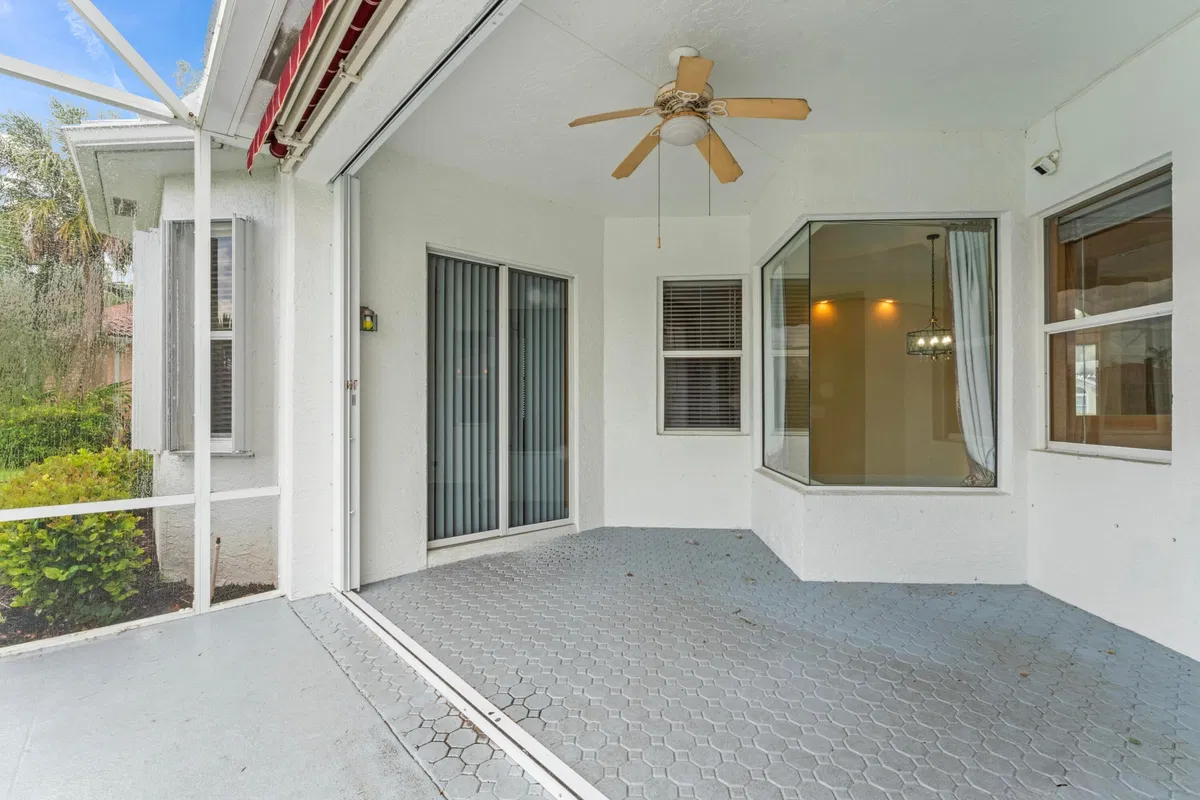 Residence photo 37