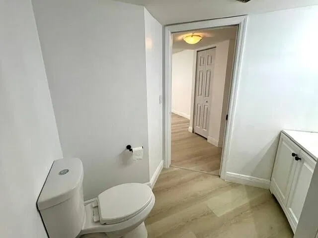 Unit 108 photo 16