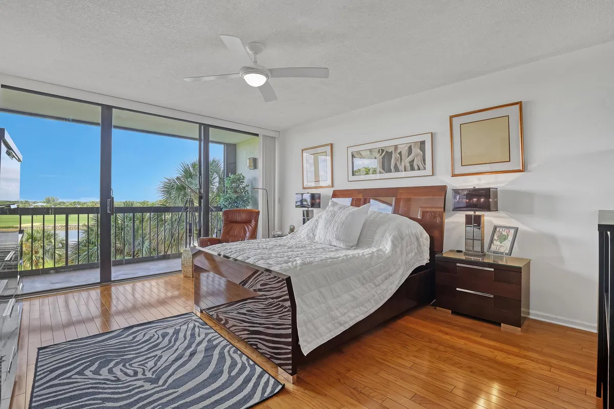 Golfview North Palm Beach II Unit 403 photo 16