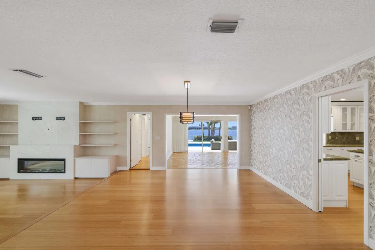 Residence photo 13