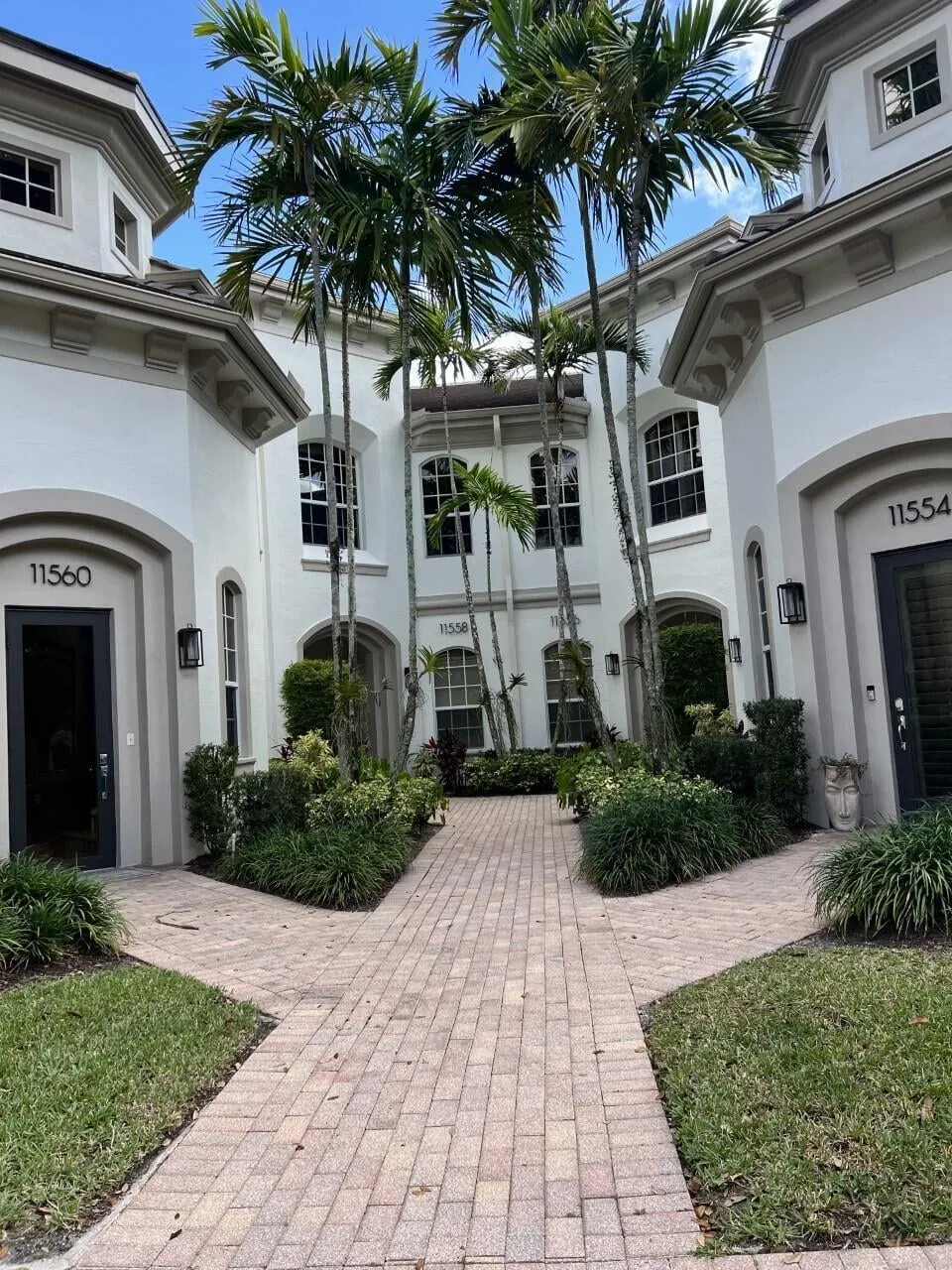 Mirasol Country Club Residence