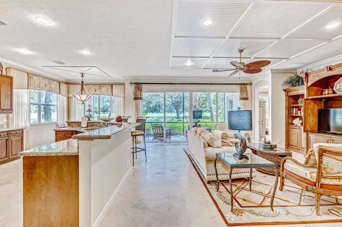 Mirasol Country Club Residence photo 13