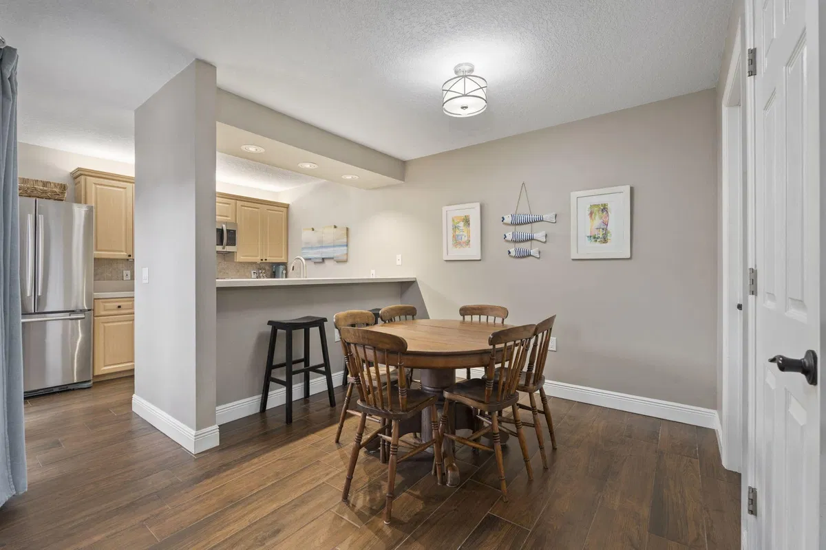 Residence photo 4