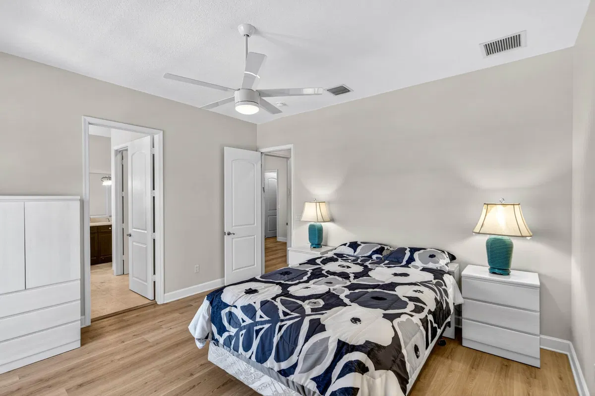  Residence photo 34