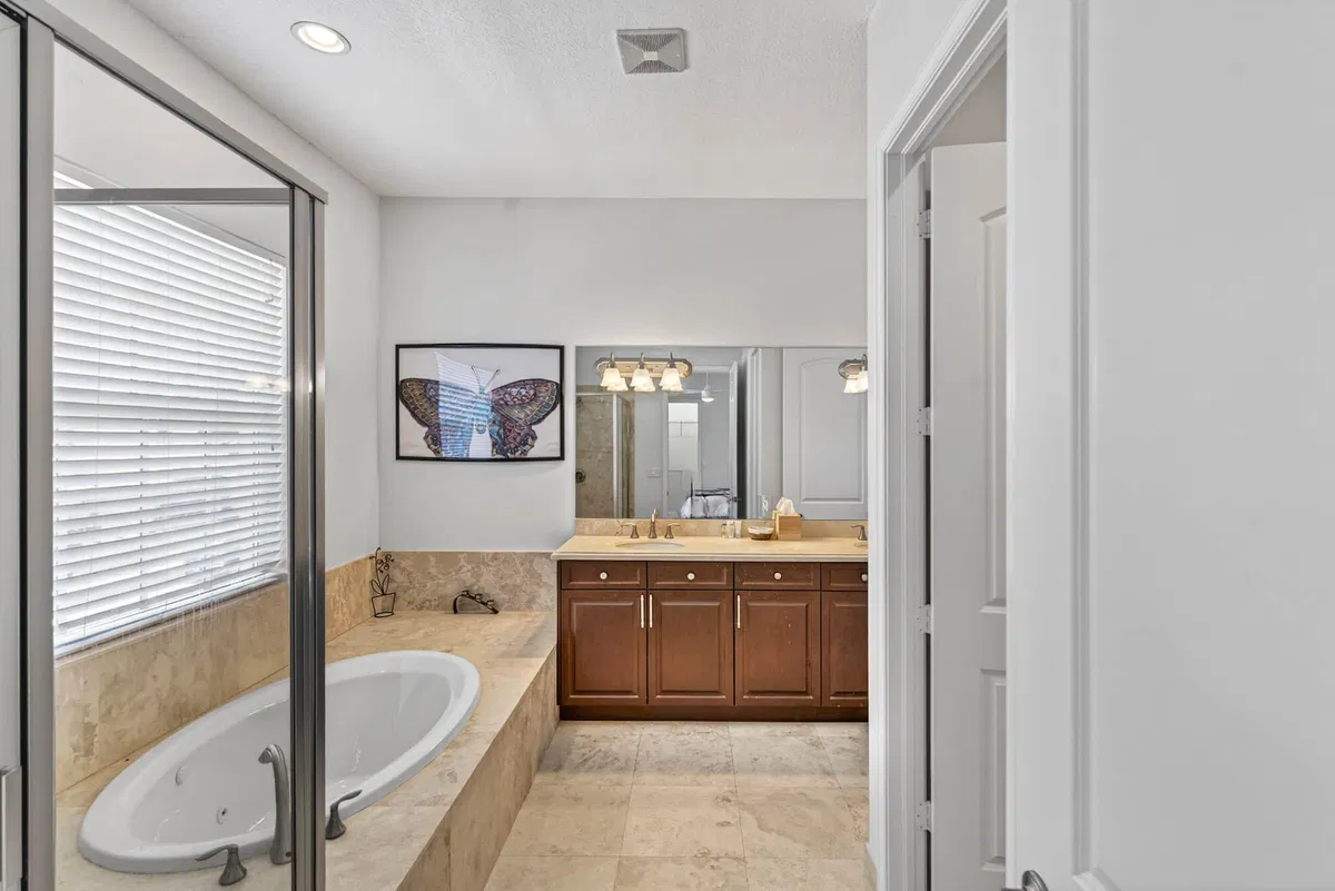  Residence photo 37