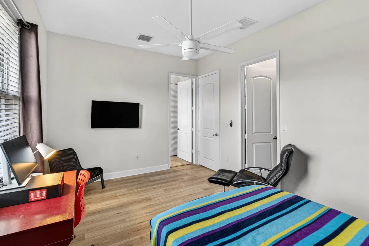  Residence photo 40