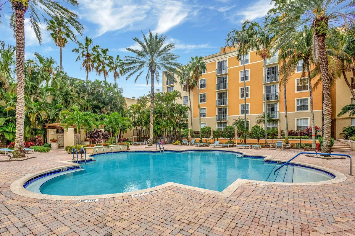 Courtyards in Cityplace Unit 401 photo 37