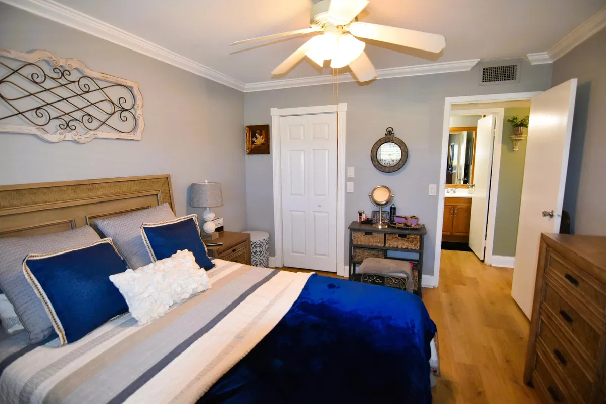 Residence photo 13