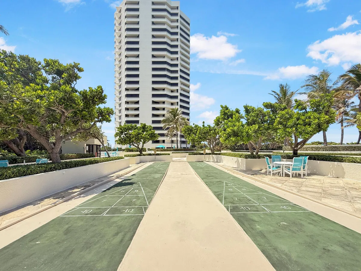 Singer Island Unit 20c photo 31